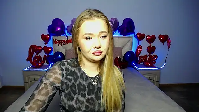 Snapshot of StacyYellig chatting on February 4, 6:36 am StacyYellig online show from February 4, 6:36 am