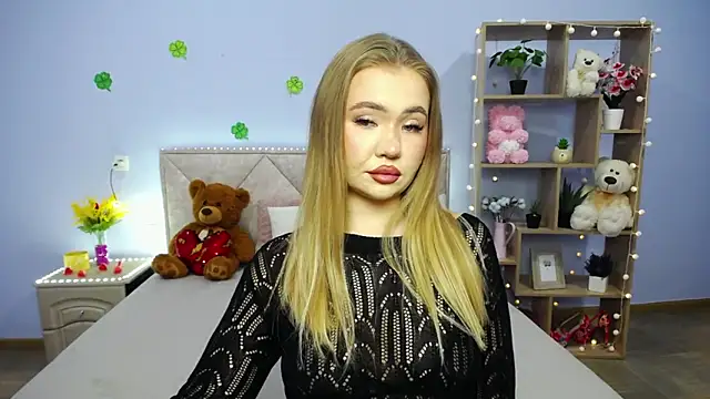 Snapshot of StacyYellig chatting on March 18, 5:20 am StacyYellig online show from March 18, 5:20 am