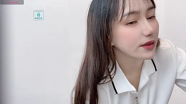 Snapshot of LIsha--170 chatting on March 14, 7:04 am LIsha--170 online show from March 14, 7:04 am