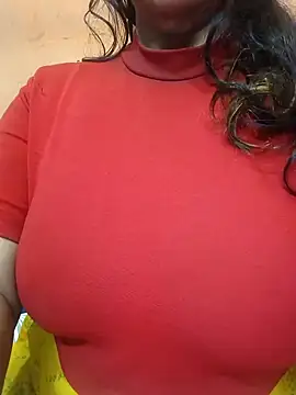 Snapshot of CUTE_SOPHIA- chatting on January 1, 6:37 am CUTE SOPHIA- online show from January 1, 6:37 am