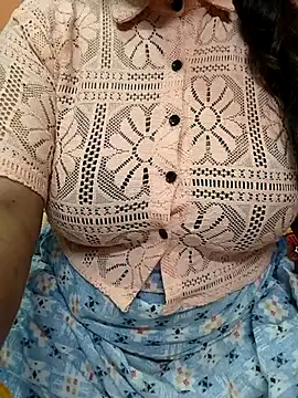 Snapshot of CUTE_SOPHIA- chatting on September 11, 10:15 am CUTE SOPHIA- online show from September 11, 10:15 am