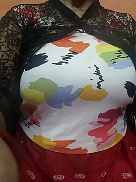 Snapshot of CUTE_SOPHIA- chatting on May 27, 2:19 am CUTE SOPHIA- online show from May 27, 2:19 am