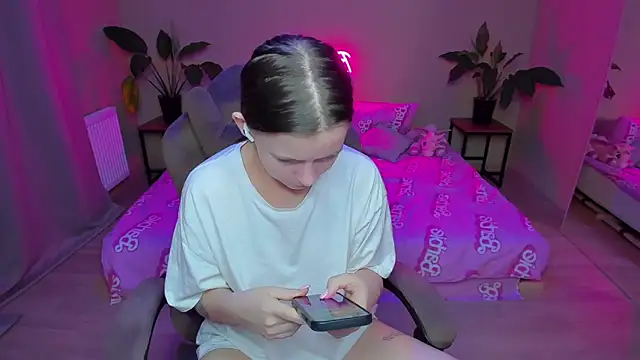 HelloRoxy online show from January 11, 11:35 pm