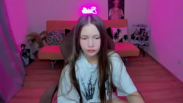 HelloRoxy online show from October 19, 2:40 pm