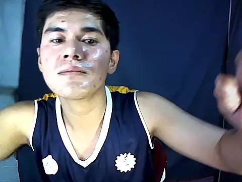 Snapshot of IamAchilles00 chatting on June 6, 1:00 am IamAchilles00 online show from June 6, 1:00 am