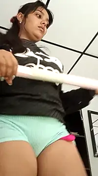 stefanie010 online show from January 3, 8:54 pm