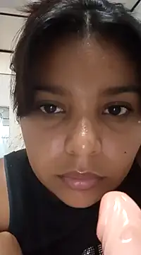 stefanie010 online show from February 11, 6:44 pm