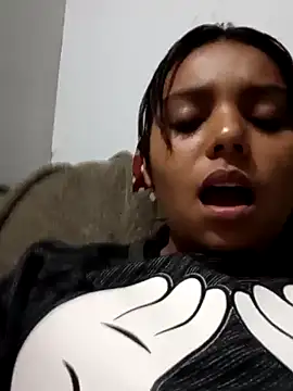 stefanie010 online show from February 21, 11:32 pm