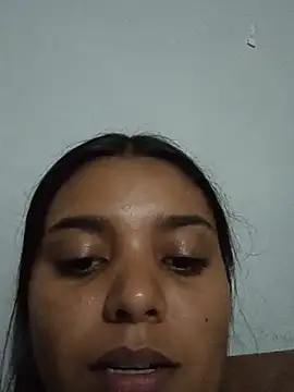 stefanie010 online show from August 8, 10:01 pm