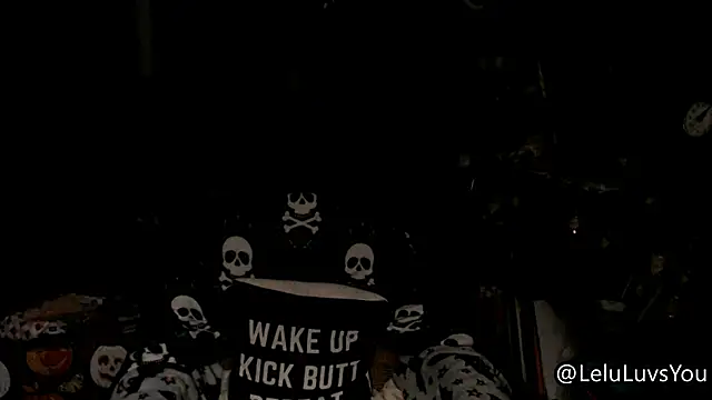 LeluLuvsYou online show from November 1, 5:42 am