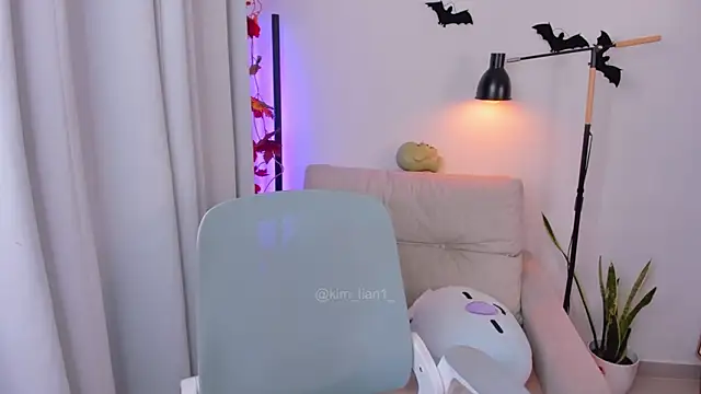 kim lian21 online show from October 9, 11:52 am