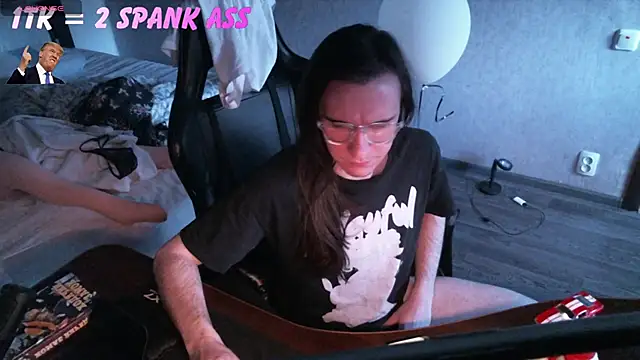 izilizi 23 online show from April 26, 3:53 pm