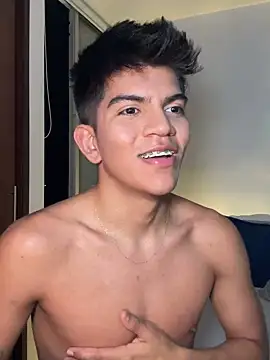 santiago 01 online show from December 15, 4:40 am