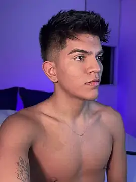 santiago 01 online show from January 14, 3:32 am