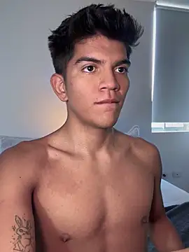 santiago 01 online show from February 9, 4:18 pm