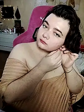 DenisHailey online show from September 17, 1:24 pm