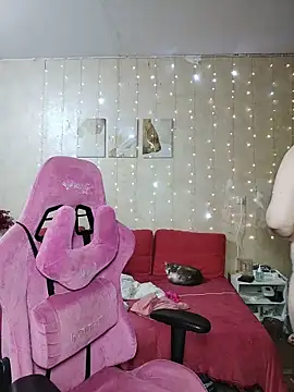 DenisHailey online show from February 13, 6:26 pm