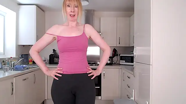 Snapshot of British_Goddess_Anna chatting on July 18, 8:07 am British Goddess Anna online show from July 18, 8:07 am