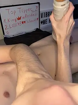 Snapshot of secret_dream415 chatting on January 5, 10:50 pm secret dream415 online show from January 5, 10:50 pm