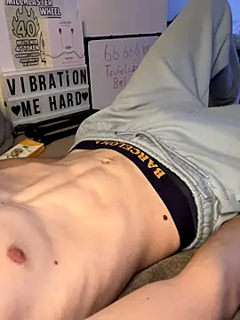 Snapshot of secret_dream415 chatting on September 22, 6:54 pm secret dream415 online show from September 22, 6:54 pm