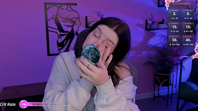 CoralineKeyns online show from December 12, 5:10 am