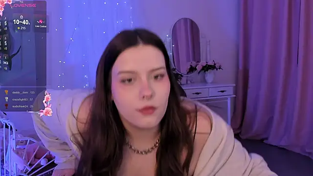 CoralineKeyns online show from February 12, 5:26 am