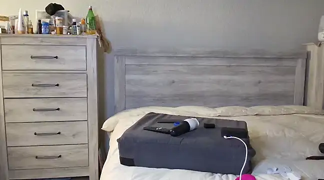 Snapshot of Carmen_Cream chatting on January 10, 4:12 am Carmen Cream online show from January 10, 4:12 am