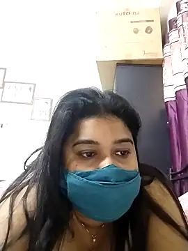 Snapshot of indianlisa5 chatting on February 4, 4:05 am indianlisa5 online show from February 4, 4:05 am