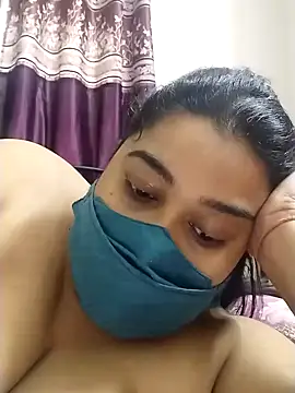 Snapshot of indianlisa5 chatting on February 9, 11:14 am indianlisa5 online show from February 9, 11:14 am