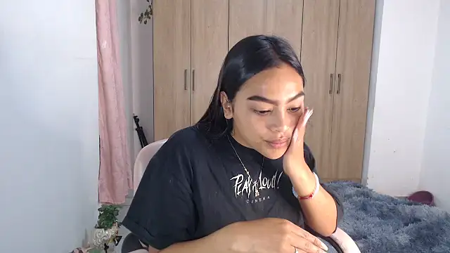 fairylatin222 online show from February 7, 10:50 am