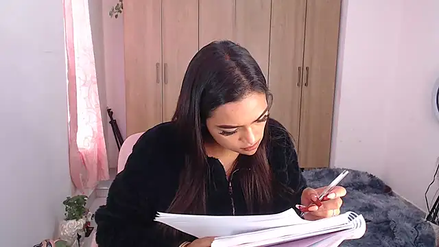 fairylatin222 online show from February 9, 3:23 pm