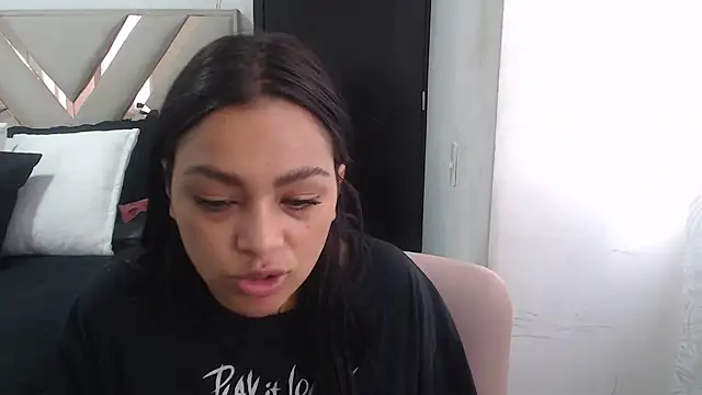 fairylatin222 online show from October 18, 11:55 am