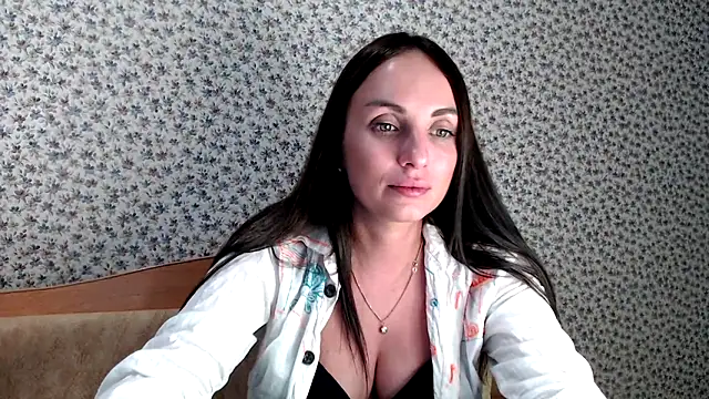 Snapshot of Tinadream20 chatting on March 4, 2:21 pm Tinadream20 online show from March 4, 2:21 pm