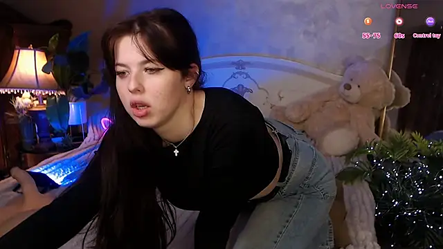 JulieHeets online show from January 2, 10:37 am