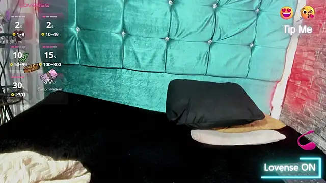 Cloee66 online show from February 4, 2:23 pm