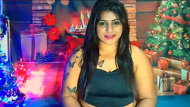 Snapshot of RoyalIndianCreamPuff chatting on December 3, 6:06 pm RoyalIndianCreamPuff online show from December 3, 6:06 pm