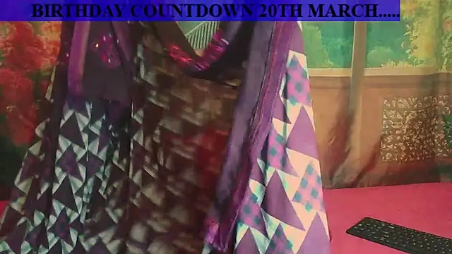 Snapshot of RoyalIndianCreamPuff chatting on March 14, 6:35 pm RoyalIndianCreamPuff online show from March 14, 6:35 pm