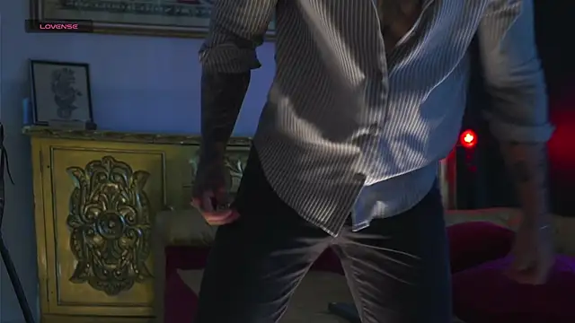 dantecoppolaa  online show from October 25, 7:30 pm