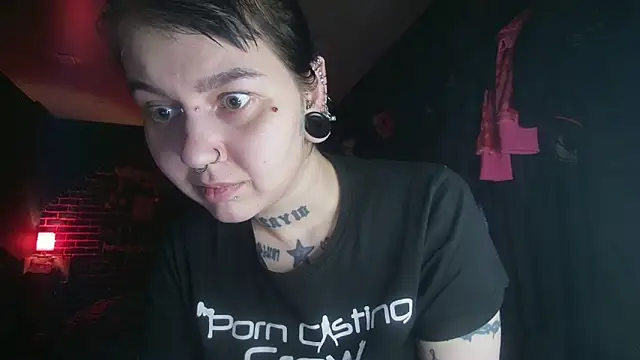 MoorderxDoll online show from March 16, 9:16 pm