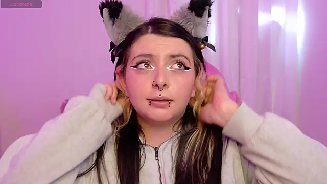 Sachi Meow online show from May 15, 6:48 pm