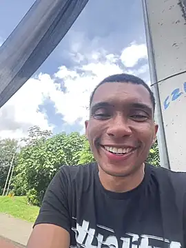 Aaronblack1  online show from April 6, 3:02 pm