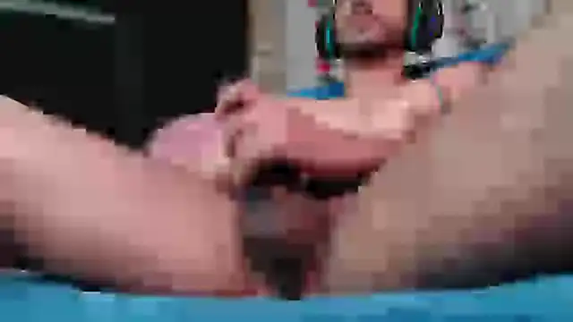 Tommhot online show from March 8, 8:44 am