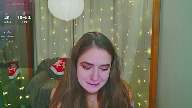 LovelyJessie online show from December 12, 5:37 pm