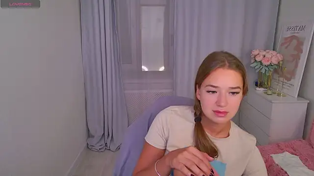 LovelyJessie online show from September 17, 3:24 pm