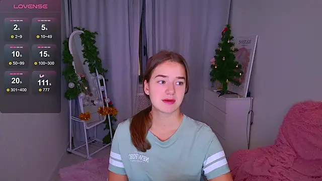 LovelyJessie online show from December 20, 1:40 pm