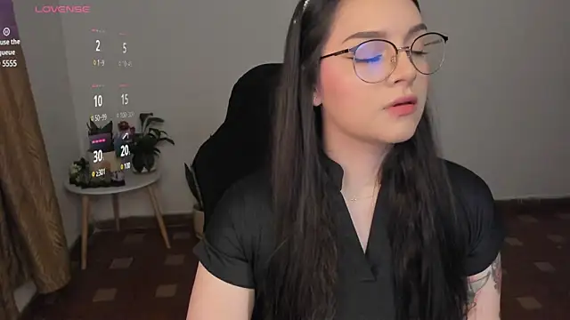 Snapshot of anaveleeez chatting on March 12, 2:41 am anaveleeez online show from March 12, 2:41 am