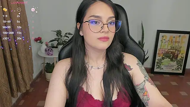 Snapshot of anaveleeez chatting on October 18, 2:36 am anaveleeez online show from October 18, 2:36 am