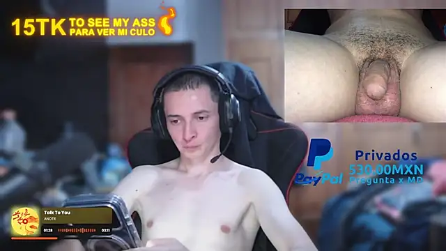 XxEnderxX online show from March 26, 6:57 pm