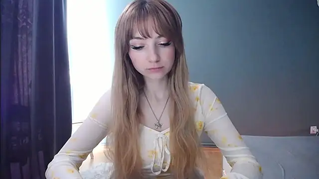 LuciaYoung online show from February 21, 9:34 am