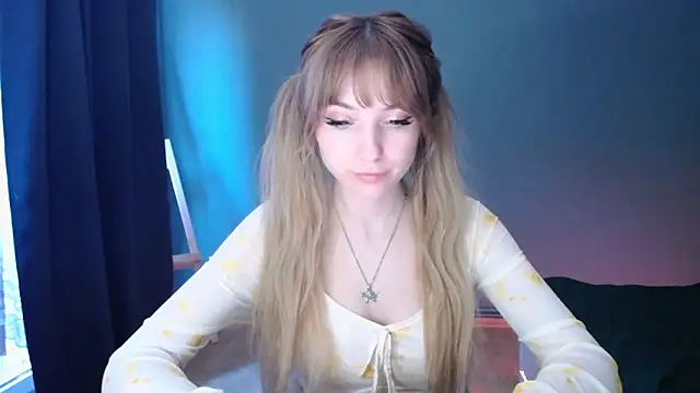 LuciaYoung online show from February 21, 4:16 pm